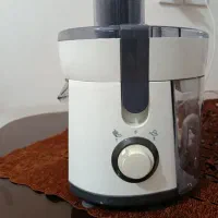 آبمیوه گیری تمیز سالم نو