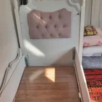 تختخواب نوجوان در حد نو رنگ سفید