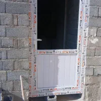 تولید درب و پنجره U.P.V.C و المنیوم قادرزاده