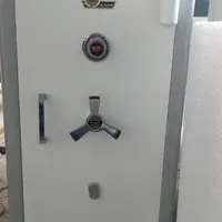 گاوصندوق آسانسوری زیر ویترینی اداری خانگی