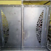 درب حیاط در مصالح ساختمانی
