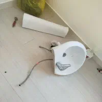 روشویی همراە شیر