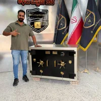 گاوصندوق زیرویترینی عرض 120 مشکی طلایی هرزگرد