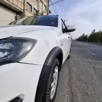 کوئیک rs سفید، مشکی