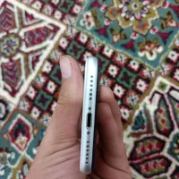 اپل iPhone SE (2020) با حافظهٔ ۱۲۸ گیگابایت|موبایل|کرمان, |دیوار