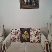 نیم ست راحتی با میز وسط