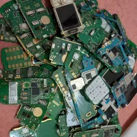 برد موبایل و کامپیوتر و برد سبز و...