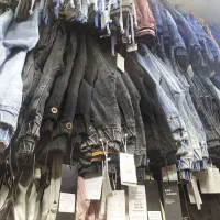 تمام شلوار ها قیمت یکجا ۳۰۰هزار|لباس|قشم, |دیوار