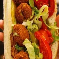 کار در ساندویچی دکه