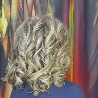 جهت تکمیل کادر سالن زیبایی|خدمات آرایشگری و زیبایی|شاهین‌شهر, شهرک گلدیس|دیوار