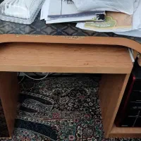 میز کامپیوتر سالم