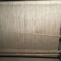 فروش دار قالی و کلی نخ مرینوس