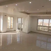 فروش آپارتمان ۱۳۵متری خوش نقشه خ تهران ۴۰۰وام