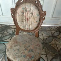 فروش دودست میز  ناهار خوری با صندلی ها