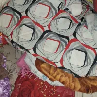 تعدادی تشک و متکا|رختخواب، بالش، پتو|کرمان, |دیوار