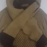 کانفای دست بافت  همراه با شال گردنش