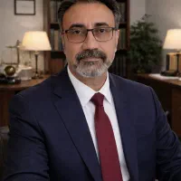 وکیل پایه یک تهران / متخصص ( چک ، سفته ) و اعسار