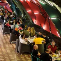 استخدام مدیر داخلی رستوران با تجربه کاری