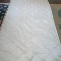 تخت و تشک