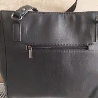 کیف مشکی|کیف، کفش، کمربند|کاشان, معلم|دیوار