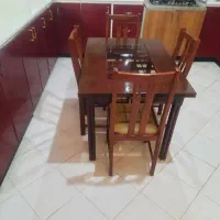 میز چهار نفره نهار خوری تمام چوب سالم