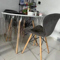 میز سفید و میز مشکی|میز و صندلی غذاخوری|ساری, |دیوار