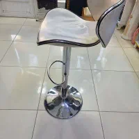 صندلی سالم تمیز