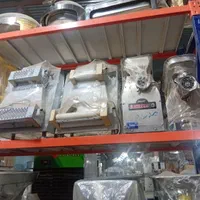 چرخ گوشت صنعتی ،خمیر پهن کن ،خمیر گیر|فروشگاه و مغازه|کهنوج, |دیوار