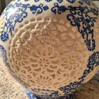 گلدان چینی آبی سفید مشبک|صنایع دستی و سایر لوازم تزئینی|تهران, هفده شهریور|دیوار