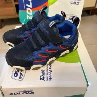 کتونی کاملا نو بچگانه سایز ۳۱