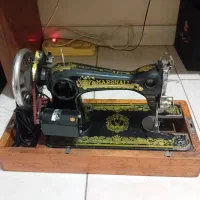 چرخ خیاطی دینام دار سالم عتیقه