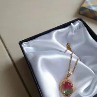 گردنبند و گوشواره و انگشتر