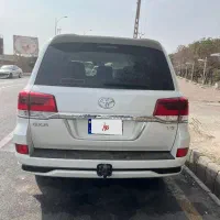لندکروز مدل ۲۰۱۷ پلاک موقت منطقه ازاد ارس