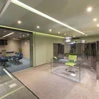 واحد اداری تجاری بر خیابان مناسب شرکت، دفتر، مطب