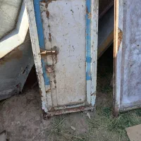 درب کوچک انباری بسیار محکم