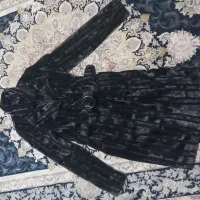 پالتو|لباس|ماسال, |دیوار