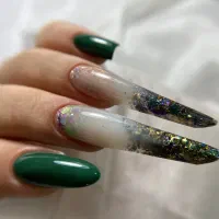 خدمات ناخن و آموزش تضمینی ناخن باقیمت استثنایی