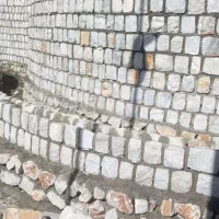 سنگ کار با هر سنگی و طرحی اجرا می‌کنیم