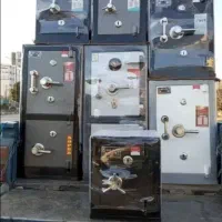 گاوصندوق سفید مشکی درب گنجینه‌دار