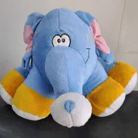فیل پارچه ای