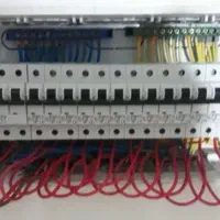 خدمات و تعمیرات برق ساختمان