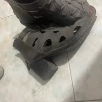 حراج کفش و صندل نو فقط ۱۸۰