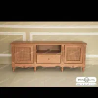 نجار فرنگی کار