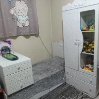 تخت و کمد کودک