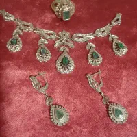 سرویس طلای عتیقه الماس و زمرد