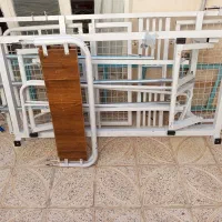 تخت مریض سه شکن