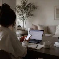 همکاری غیرحضوری از منزل