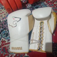 دمبل نیم کیلوتا15کیلو باقابلیت تغییروزن دستکش بوکس|تجهیزات ورزشی|اصفهان, سروستان|دیوار