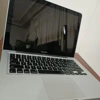 لپتاپ مک بوک