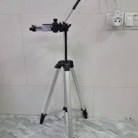 سه پایه دوربین و گوشی